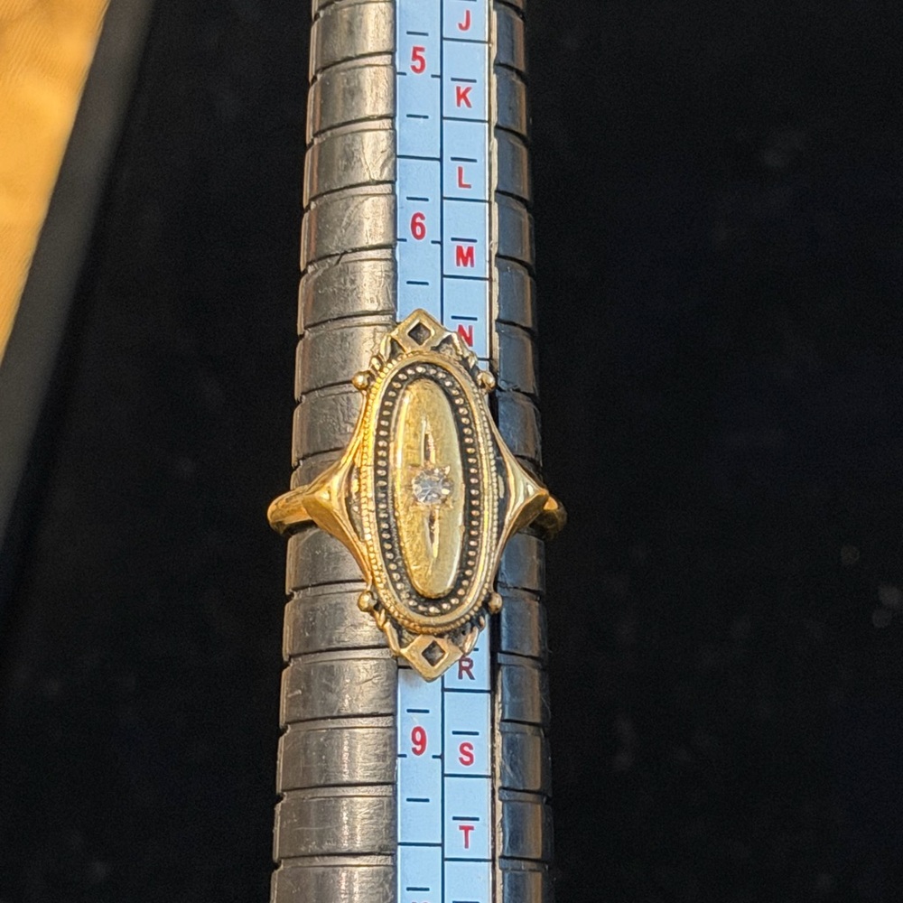Avon Vintage Covington Ring Gold Tone
